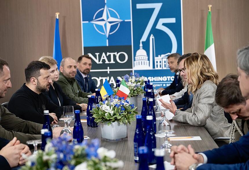 Incontro tra Giorgia Meloni e Volodymyr Zelensky al vertice NATO