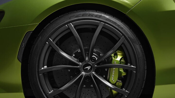 Pneumatici Pirelli P Zero Cyber Tyre
