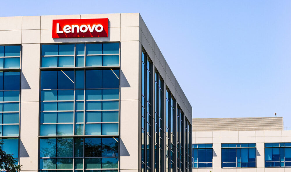 Lenovo Yoga Slim 7x Copilot+ in offerta