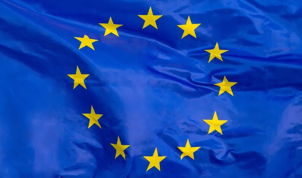 Logo di Google con sfondo europeo
