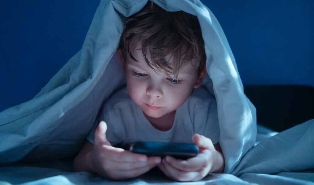 Esposizione agli schermi e salute dei bambini