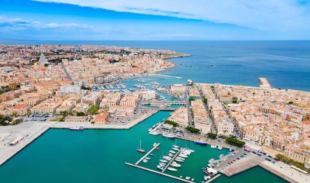 Sentinella Blu, barca confiscata alla criminalità, in navigazione