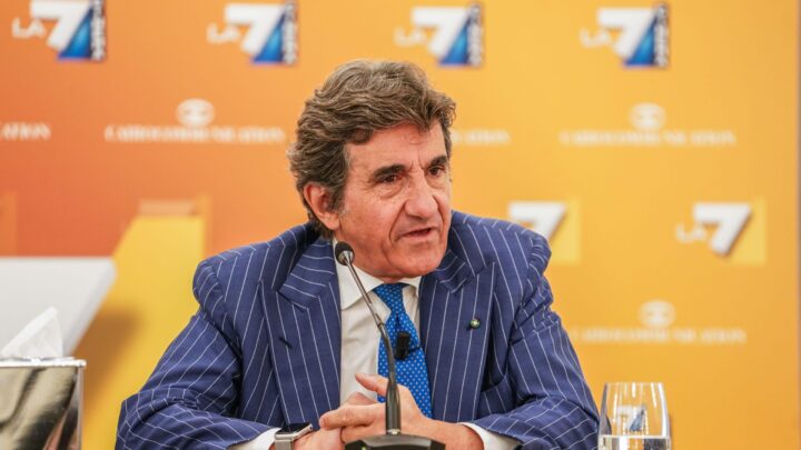Urbano Cairo durante la presentazione dei palinsesti di La7
