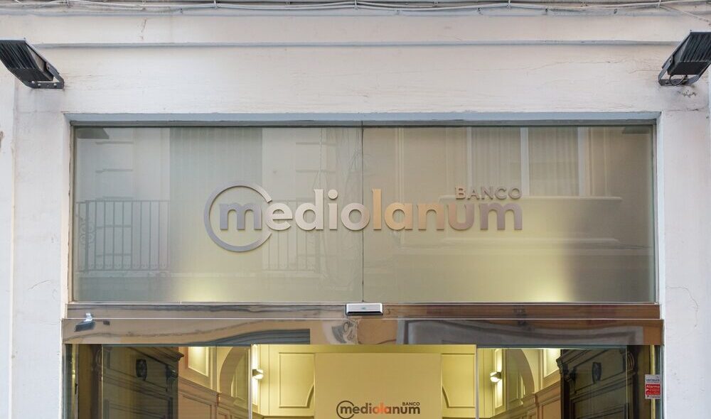 Banca Mediolanum programma giovani banker