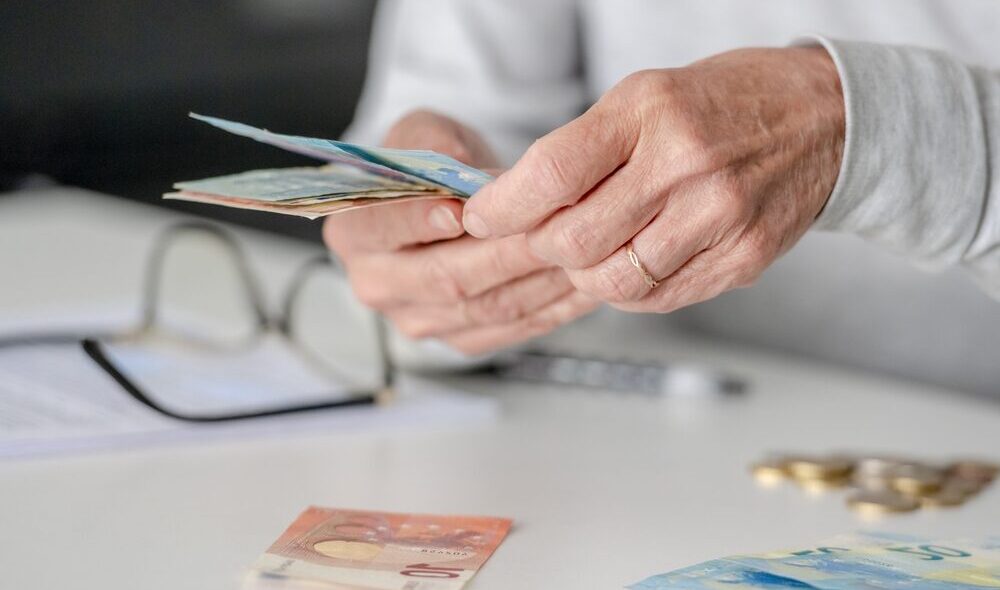 Proposta di pensione a 64 anni con Tfr