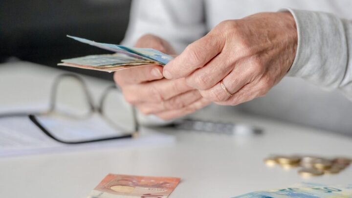 Pensione anticipata: nuovi requisiti 2027