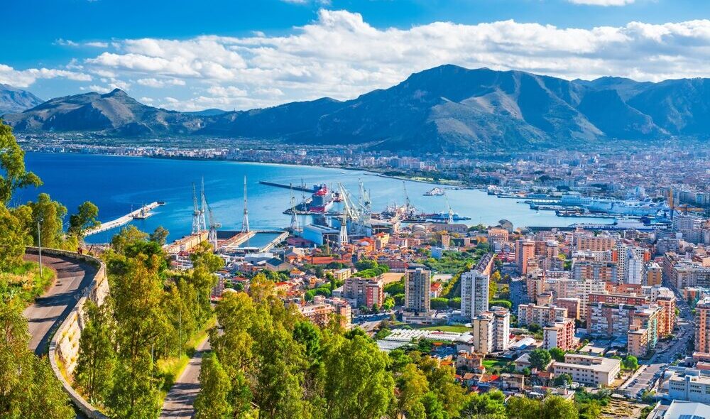 Cantiere navale Fincantieri a Palermo