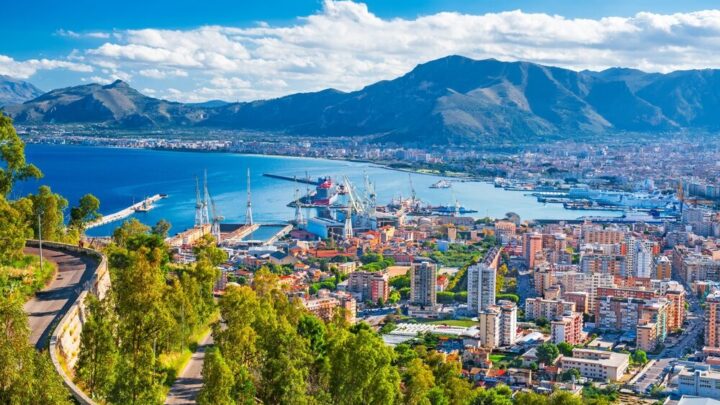 Cantiere navale Fincantieri a Palermo