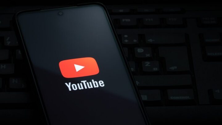 YouTube test pulsante non mi piace