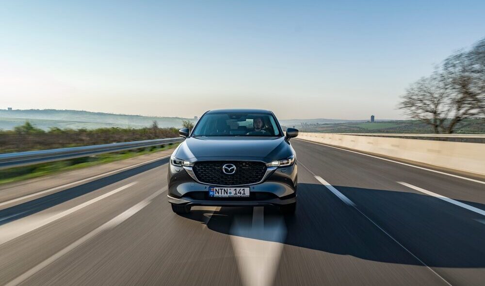 Nuova Mazda CX-30 2027