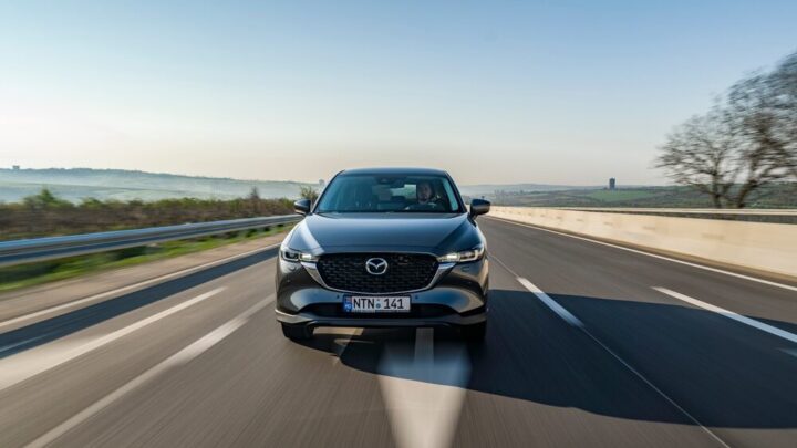 Nuova Mazda CX-30 2027