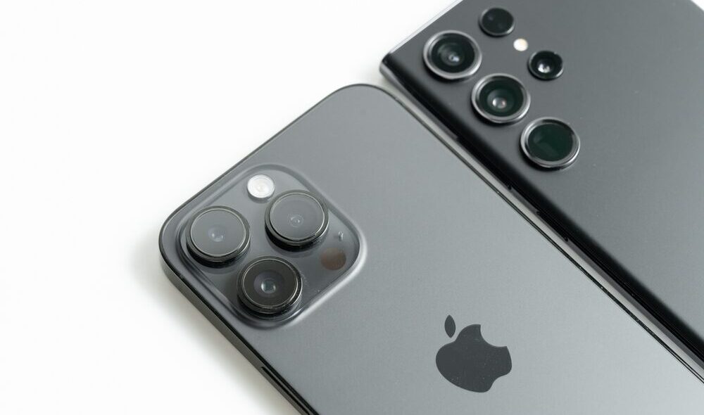 Confronto fotocamere iPhone 18 Pro e Samsung Galaxy S26 Ultra