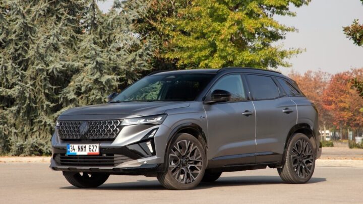Renault E‑Space Concept al Salone di Parigi