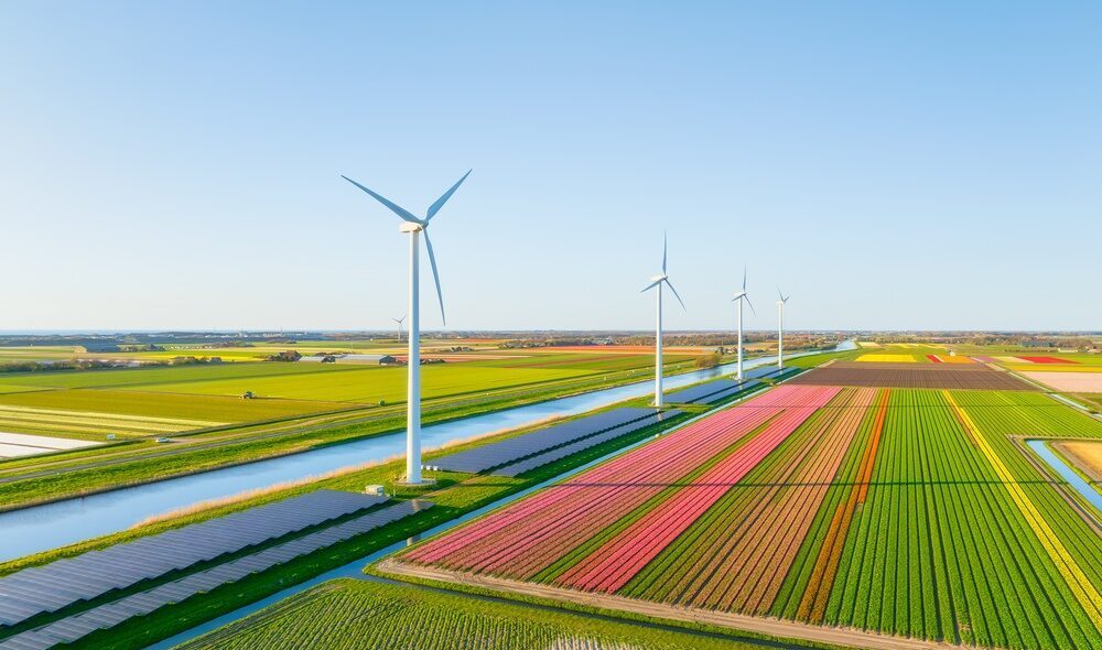 Turbina eolica alta 365 metri completata in Germania